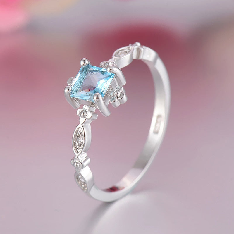 High quality Dainty Blue Crystal Ring for Women Simple Style Square Engagement Finger Ring ladys Fashion Jewelry gift
