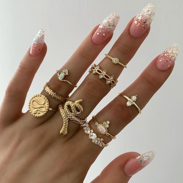 KMVEXO 10Pcs/Set Vintage Boho Snake Crystal Finger Rings Set Punk Bohemian Buddha Statue Stone Ring for Women Party Jewelry Gift