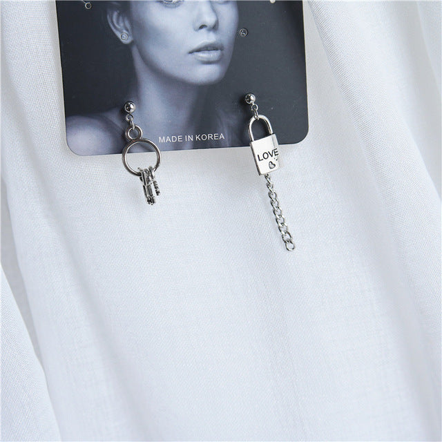Punk Cheap Sliver Handcuffs Blade Gun Drop Earrings Creativity Jewelry Accessories Women Simple Fashion Cool Wholesale Pistols
