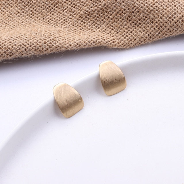 Fashion Korean Metal Gold Color Stud Earring Simple Geometric Camber Circle Knot Face Matte Irregular Ellipse Women Girl Jewelry