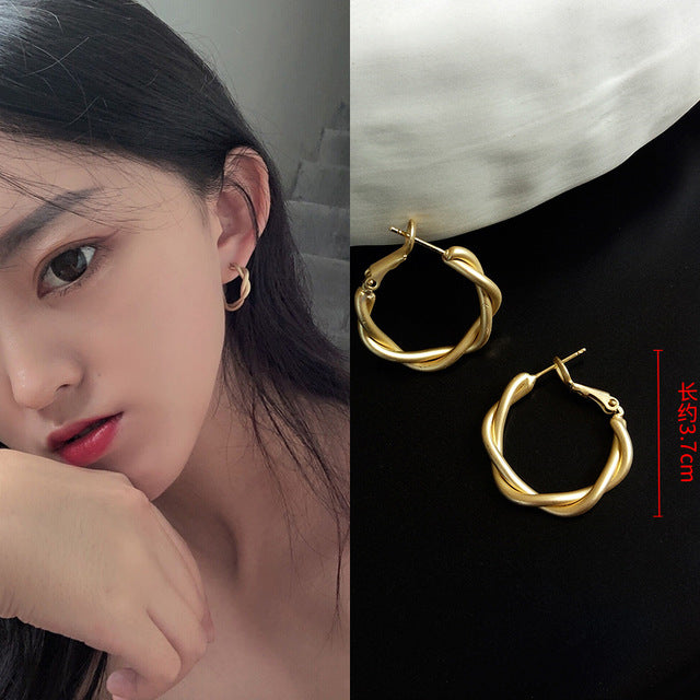 Fashion Statement Earrings 2019 New Geometric Matte Gold earrings For Women Hanging Dangle Earrings Drop Earring modern Jewelry