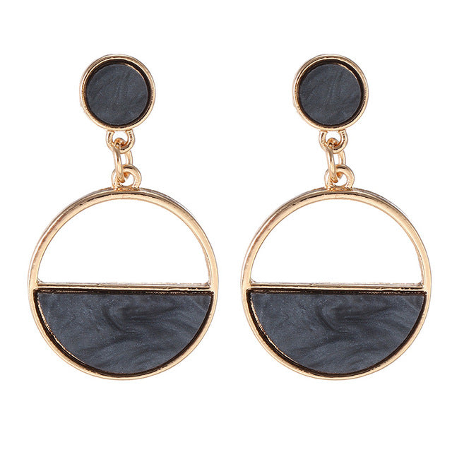 2019 New Women's Earrings Color Metal Simple Charm Hollow Geometric Pendant Earrings Suitable For Winter Jewelry Lover Gift