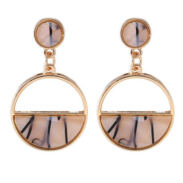 2019 New Women's Earrings Color Metal Simple Charm Hollow Geometric Pendant Earrings Suitable For Winter Jewelry Lover Gift