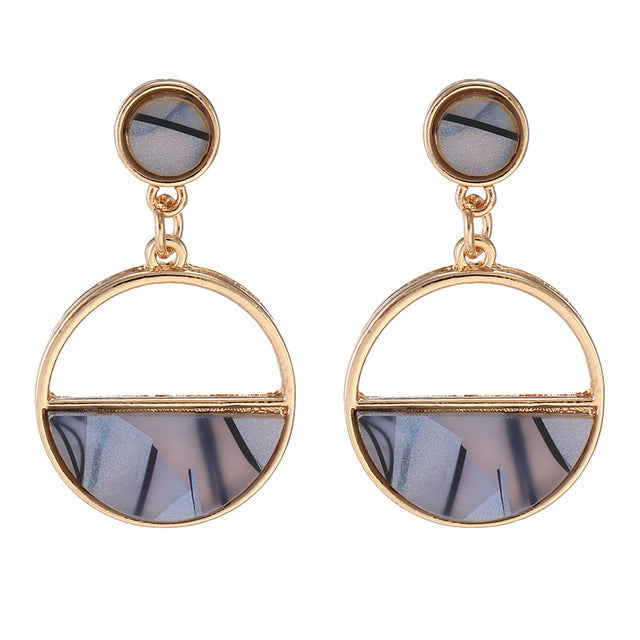 2019 New Women's Earrings Color Metal Simple Charm Hollow Geometric Pendant Earrings Suitable For Winter Jewelry Lover Gift