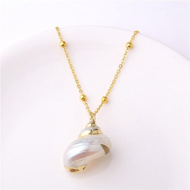 Boho Conch Shell Necklace Sea Beach Shell Chain Pendant Necklace For Women Collier Femme Shell Cowrie Summer Jewelry Bohemian