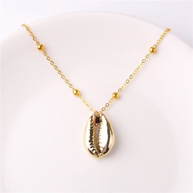Boho Conch Shell Necklace Sea Beach Shell Chain Pendant Necklace For Women Collier Femme Shell Cowrie Summer Jewelry Bohemian